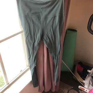 Lululemon Align leggings